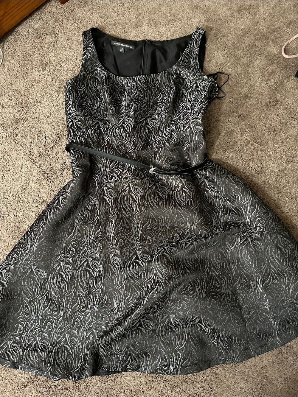 Jones wear Metallic Black Textured Fit-and-Flare Dress with Belt